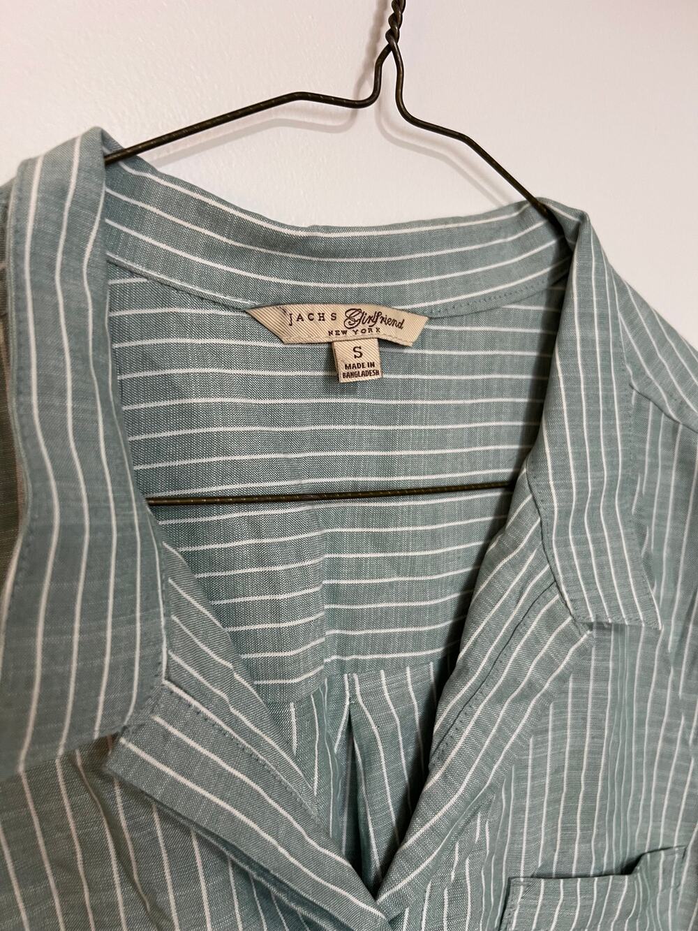 Jachs Girlfriend Green Striped Button Up Shirt Womens Small S Rayon Cap Sleeve
